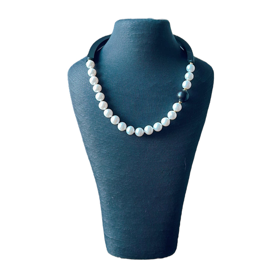 Girocollo con perle naturali, ebano e argento - Semirigico