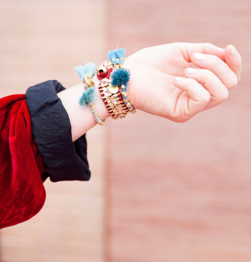 Bracciale in cotone e ottone con ciondoli a pallina - CELESTE