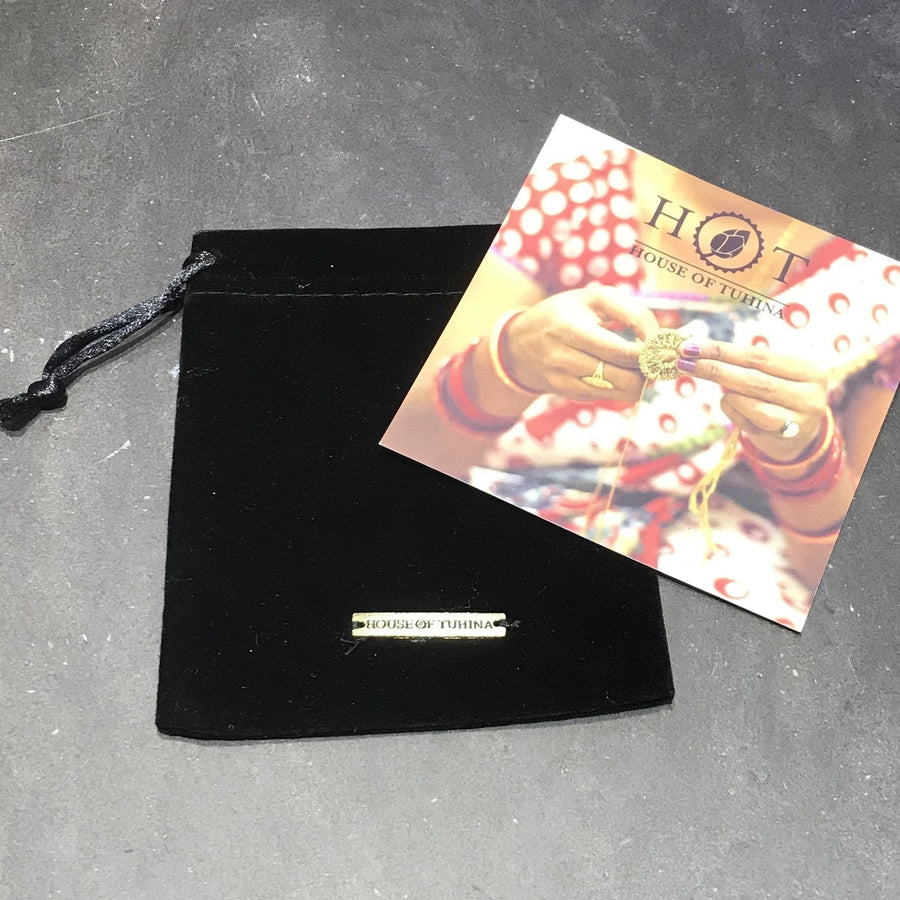 Bracciale in cotone e ottone con ciondoli a perlina - NERO
