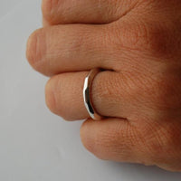 Anello sfaccettato